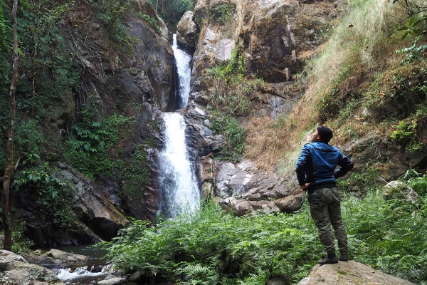 3天2夜“瀑布和鸟巢”徒步旅行