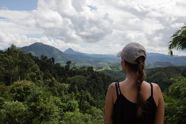 4 Days North Laos Insight Tour - Nam Ou River & Nong Khiaw}