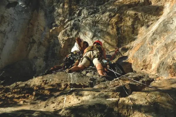 ການຮຽນປີນຜາຢູ່ທີ່ວັງວຽງ - ເຄິ່ງມື້