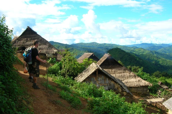 4 Days North Laos Insight Tour - Nam Ou River & Nong Khiaw}