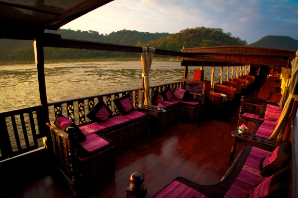 2 Days 1 Night - Downstream Cruise to Luang Prabang}