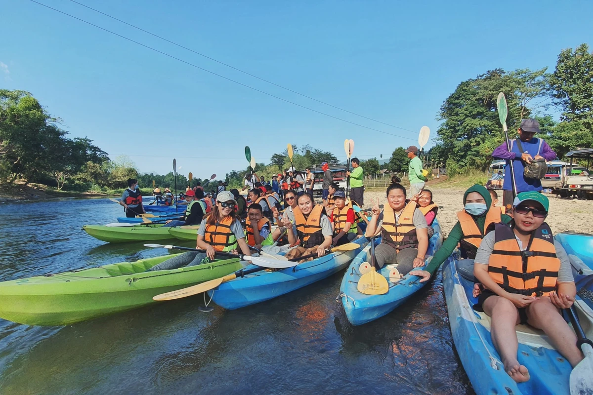 Kayaking on Nam Song River in Vang Vieng