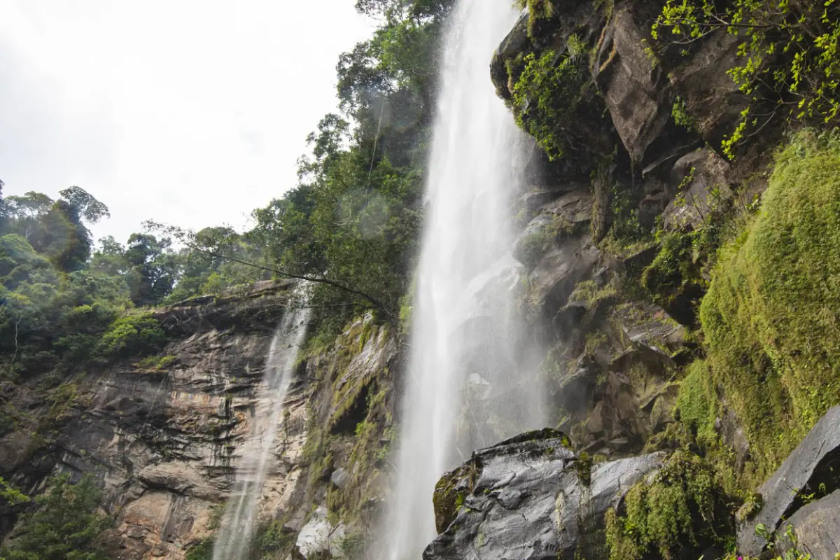 萨南（SA NAM）瀑布