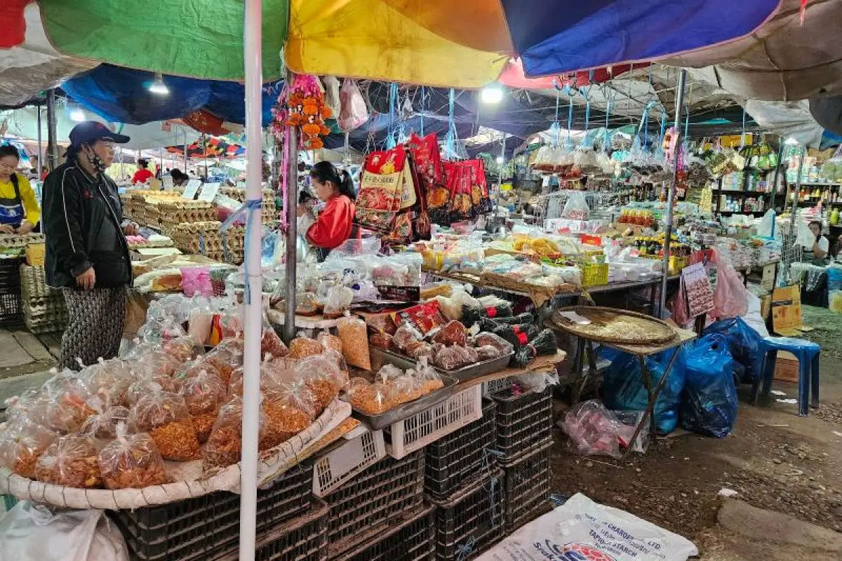 Ta Lat Sao (Morning Market)