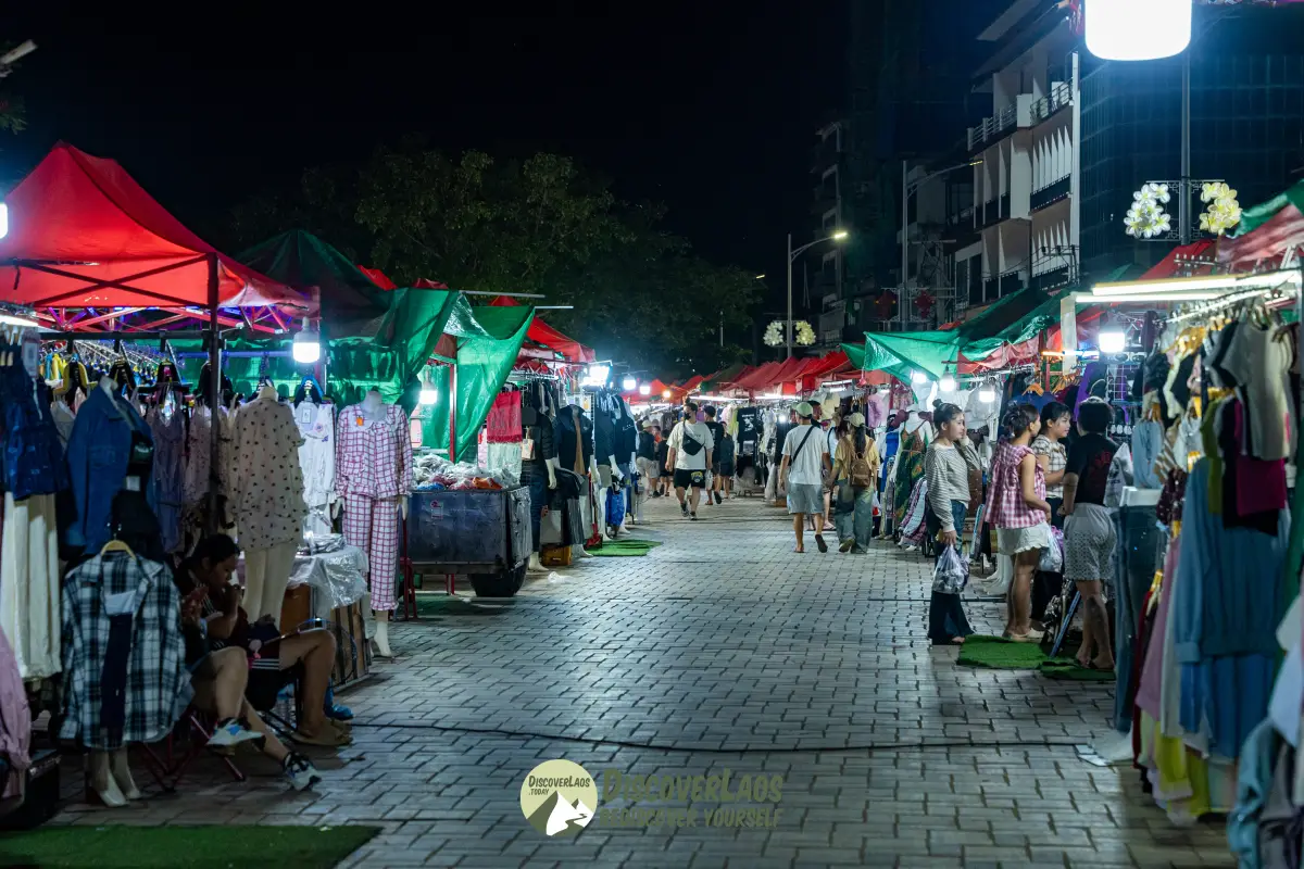 ตลาดกลางคืน
