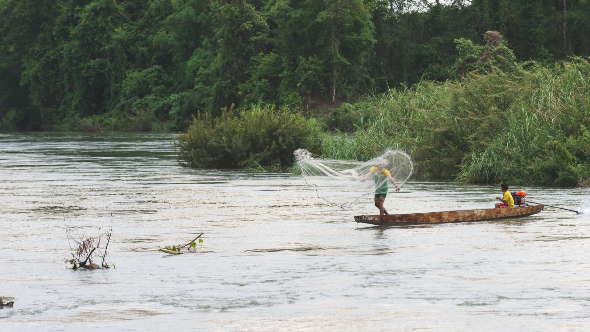 Life on the river at Don Det