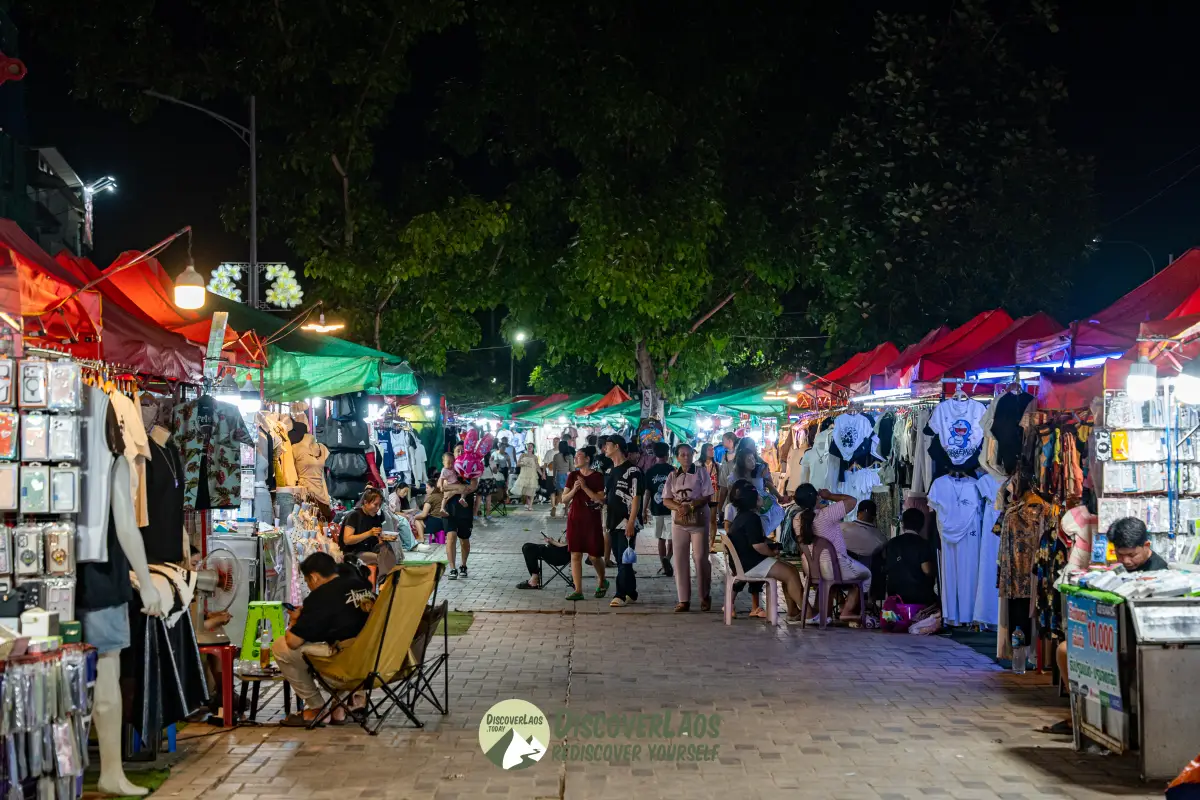 ตลาดกลางคืน