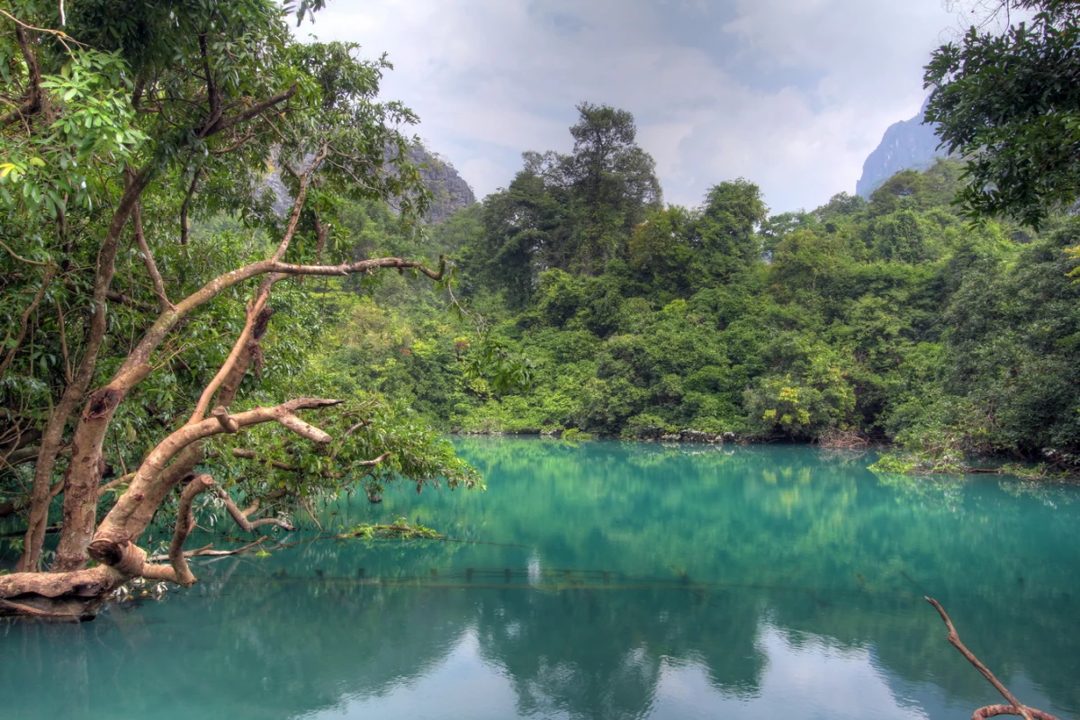 孔岭湖（KONG LENG LAKE）