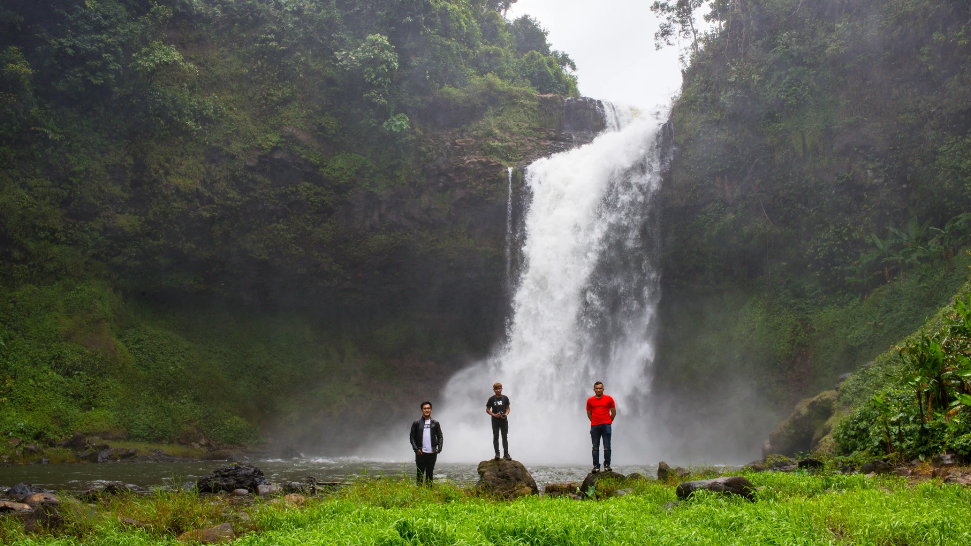 塔德图瀑布（TAD E TU WATERFALL）