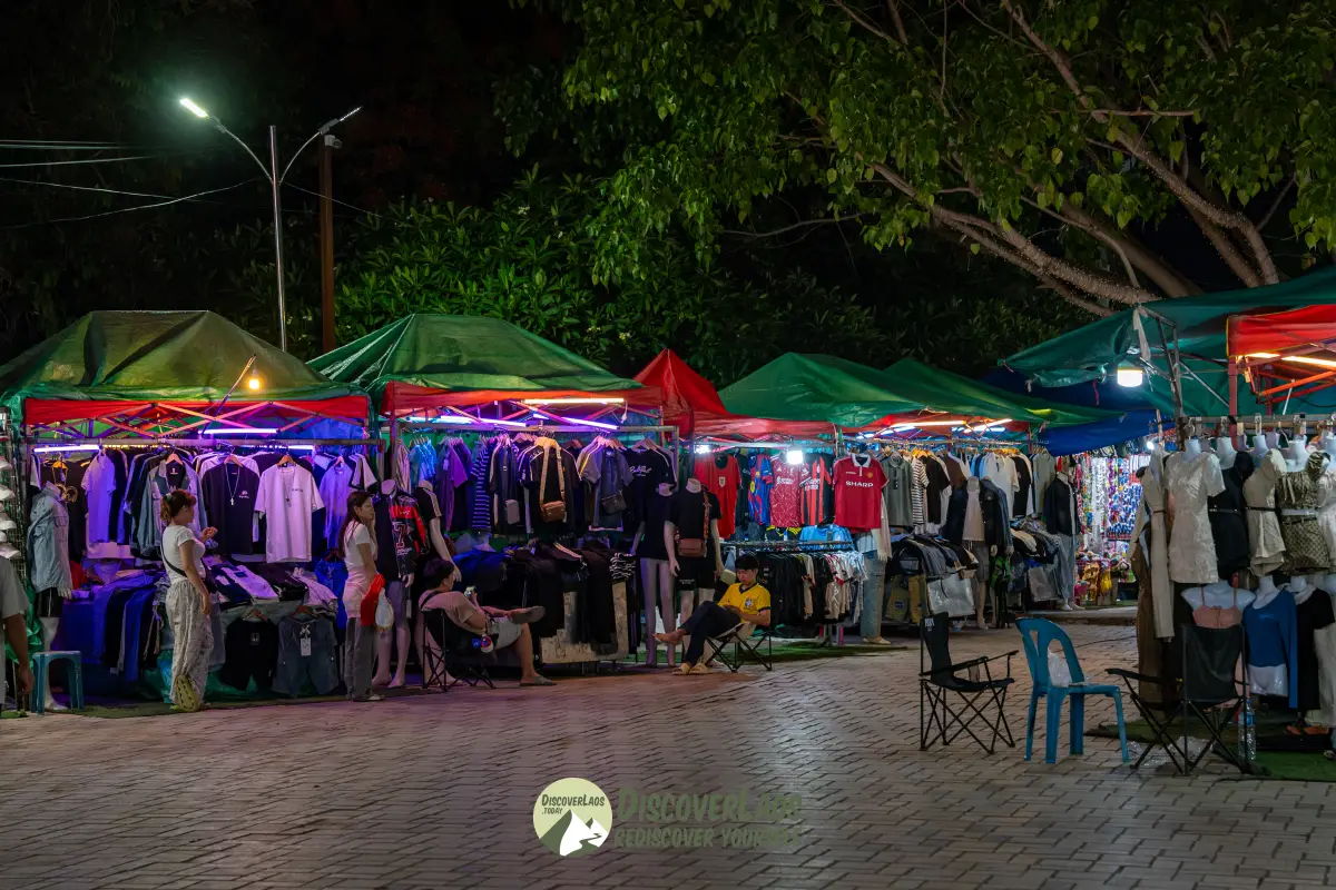 ตลาดกลางคืน