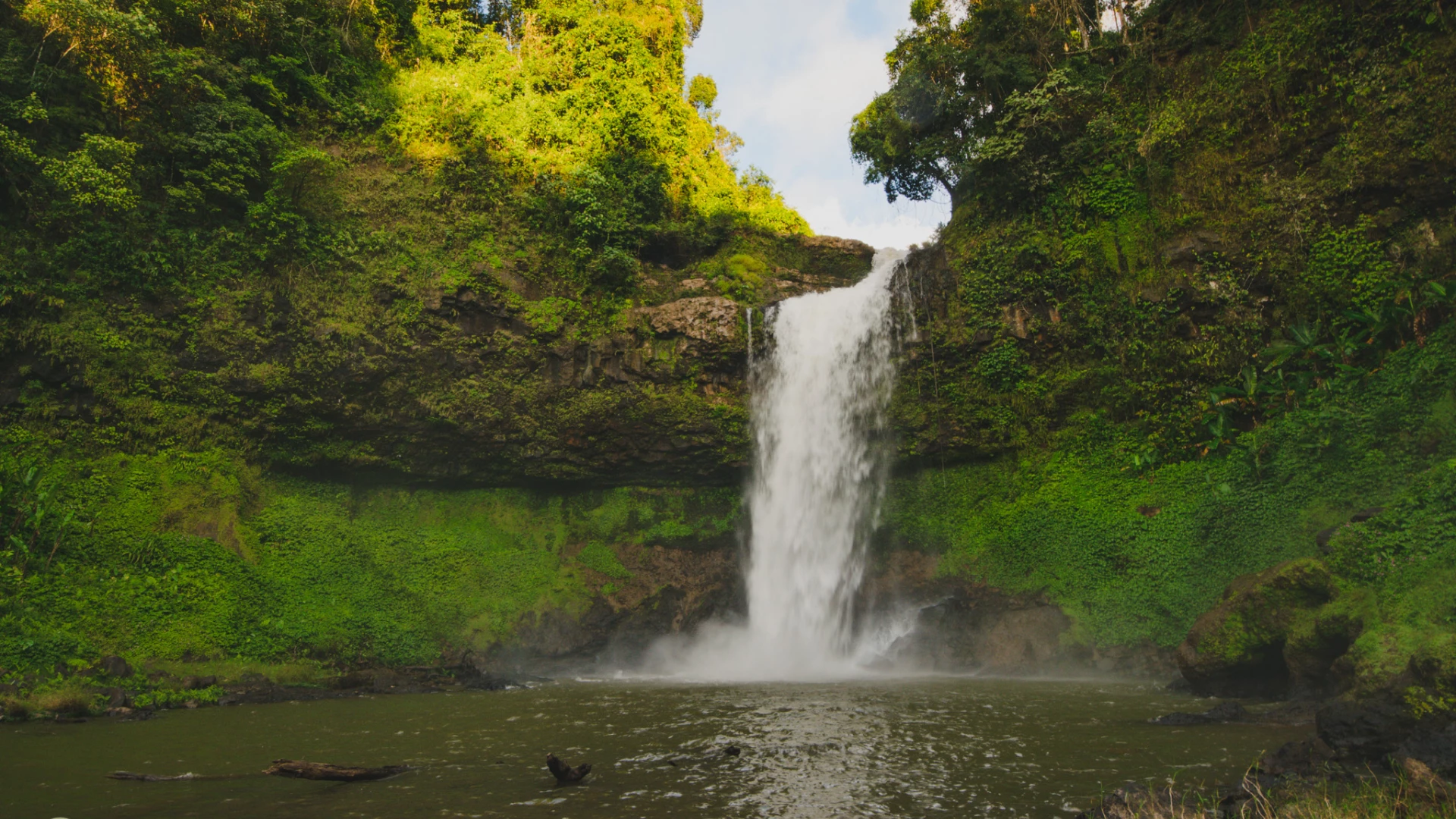 塔德图瀑布（TAD E TU WATERFALL）