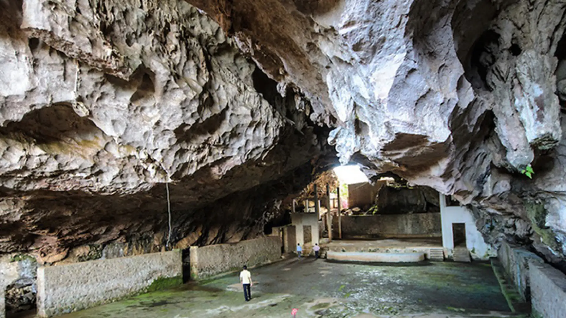 Vieng Xai Caves in Sam Neua, Houaphanh Province