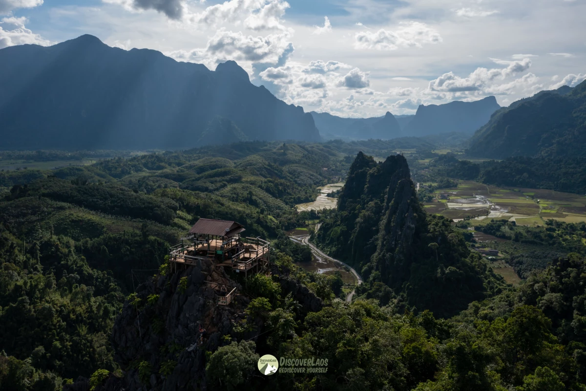 Pha Ngeun Viewpoint (Silver Cliff)