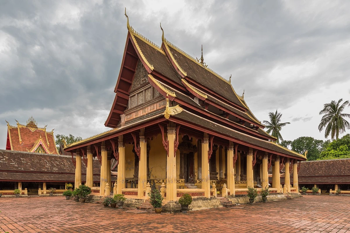 Sisaket Temple