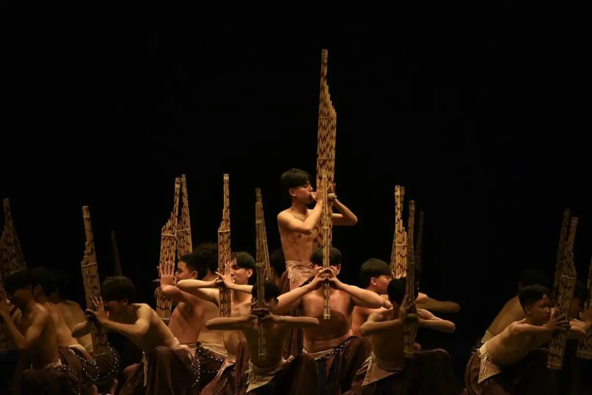 Luang Prabang Buddha's Light Stage Show