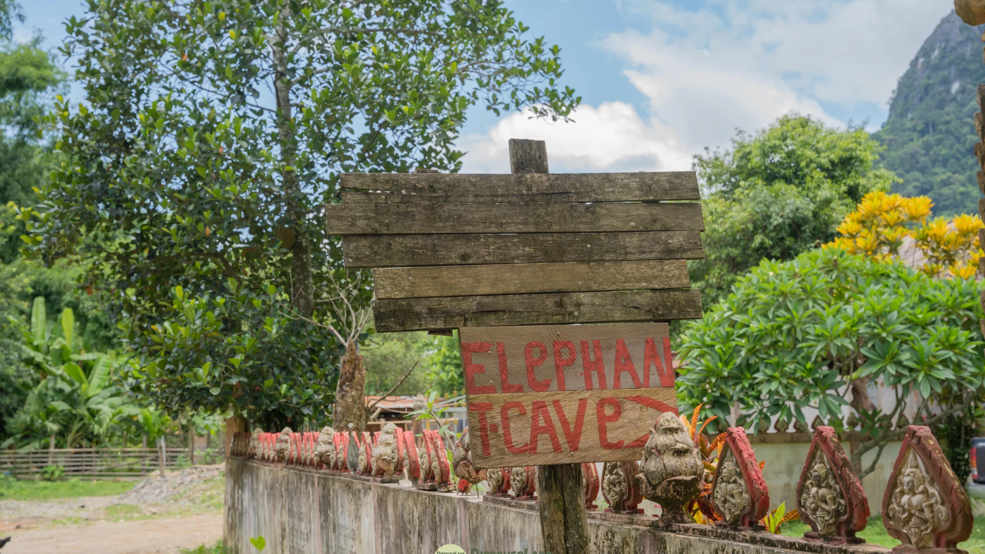 Tham Xang Cave (Elephant Cave)