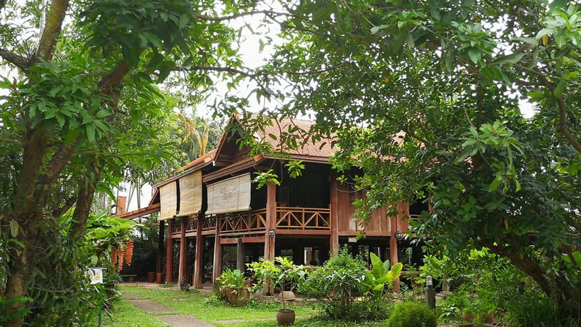 Lao Textile Museum