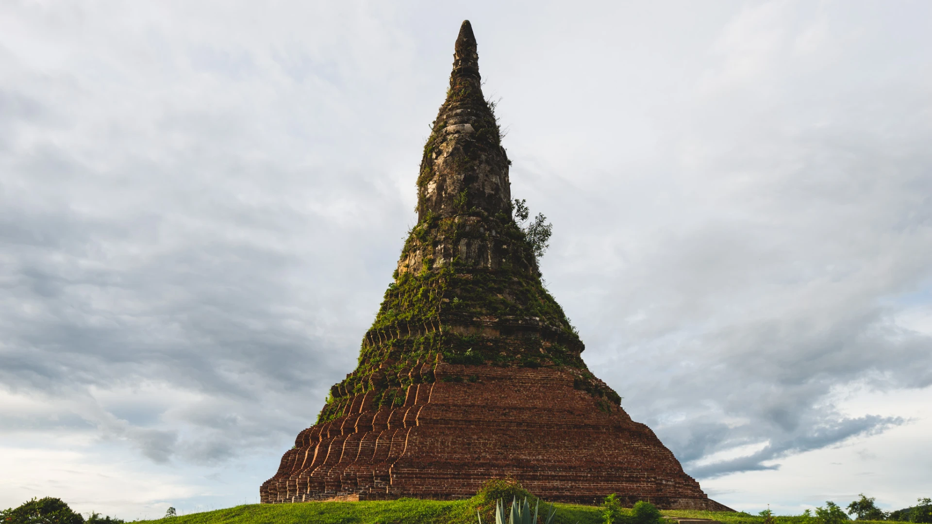 That Foun Stupa