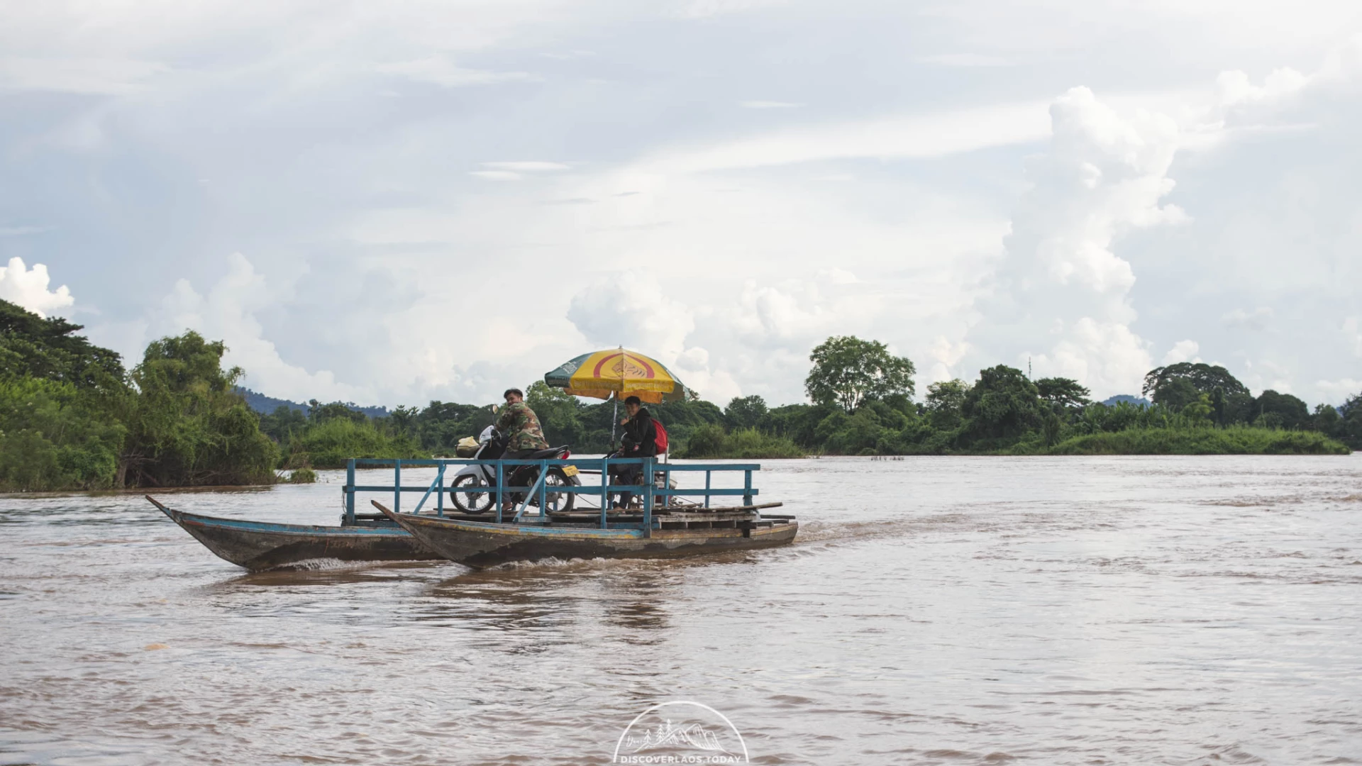 Life on the river at Don Det