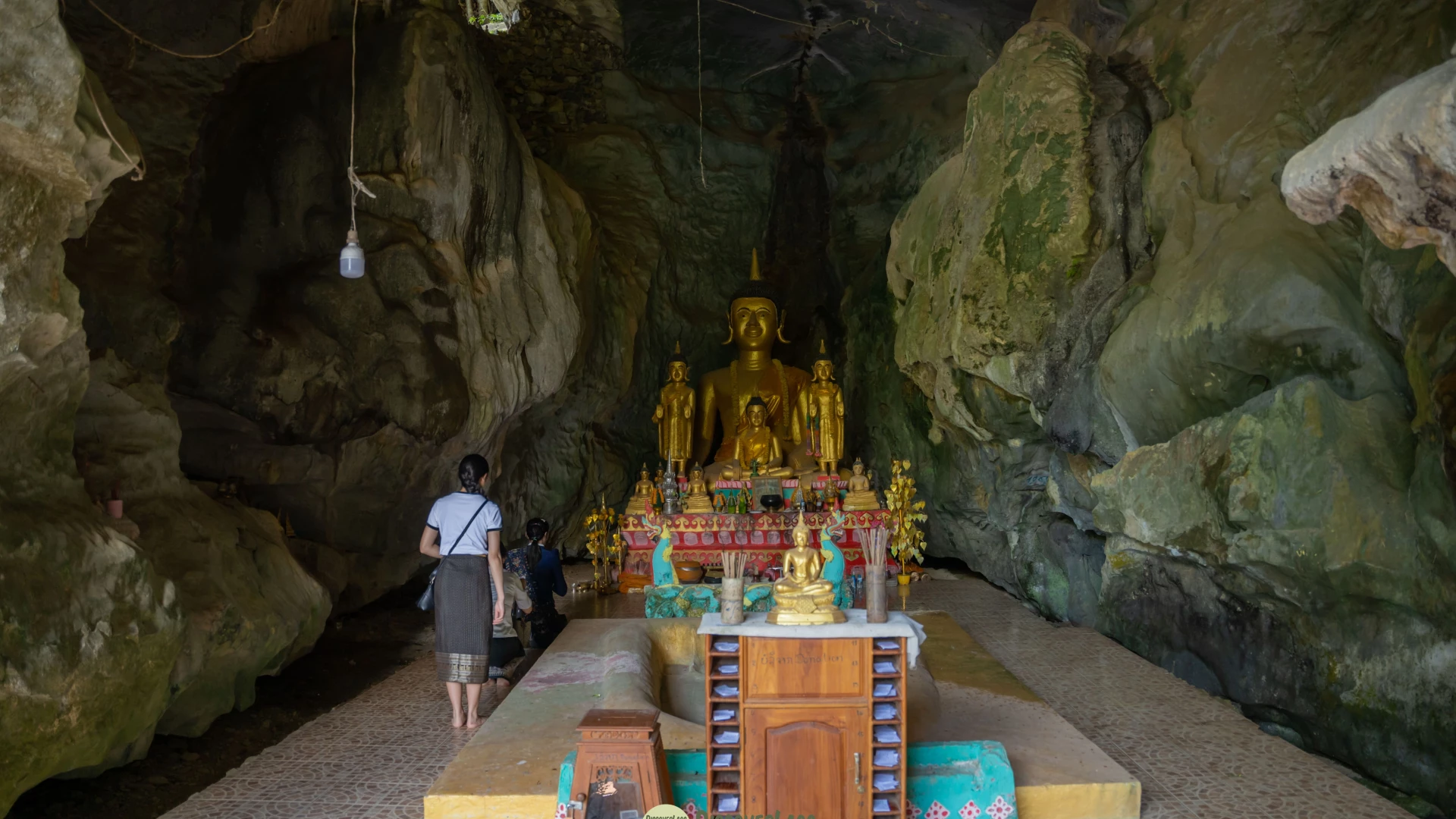 Tham Xang Cave (Elephant Cave)