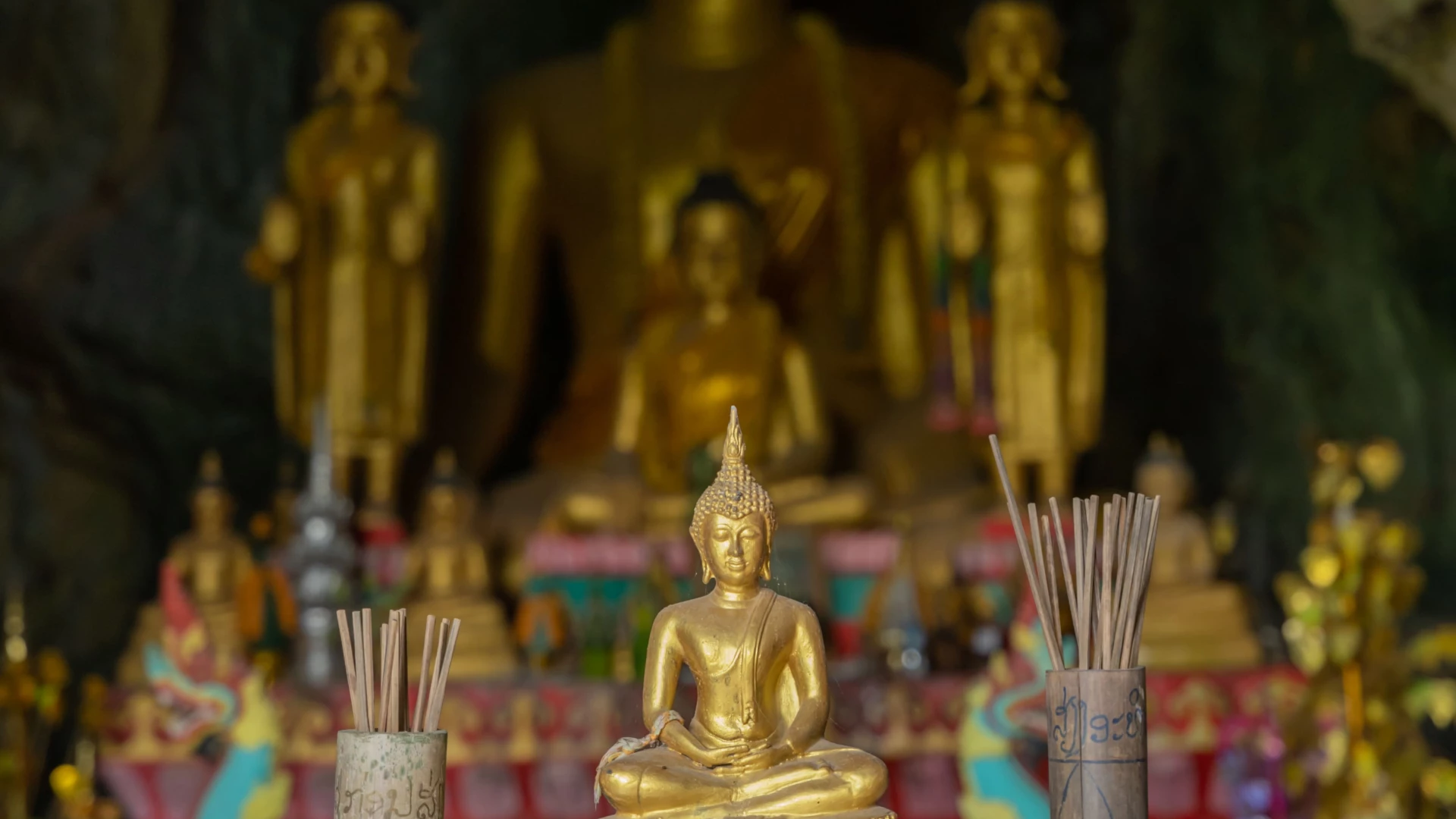Tham Xang Cave (Elephant Cave)