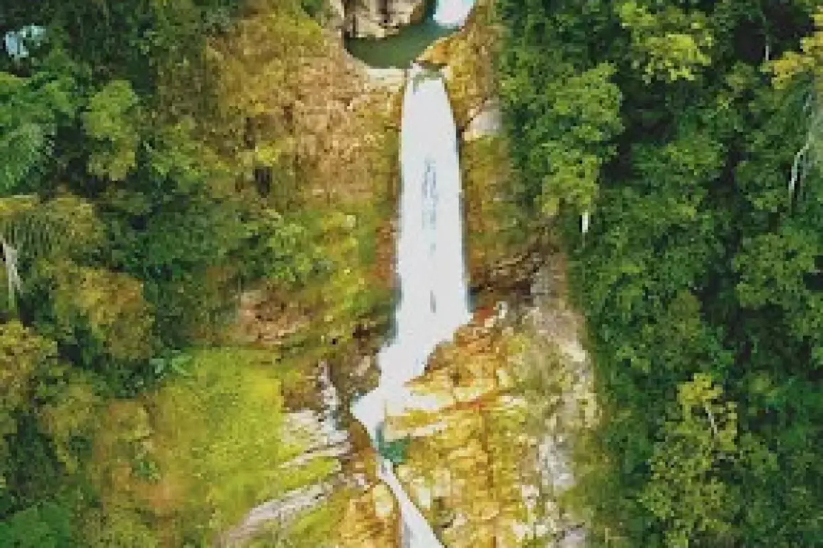 Nam Neua Waterfall