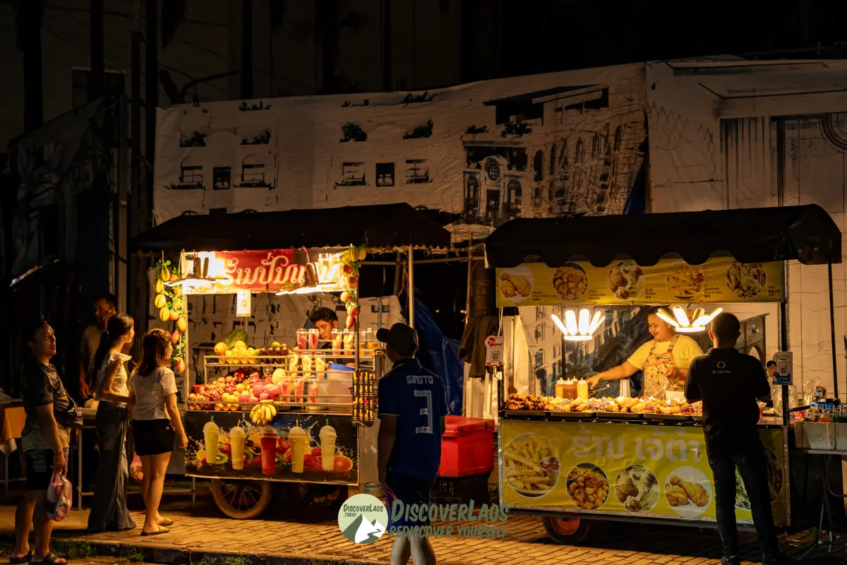 ตลาดกลางคืน