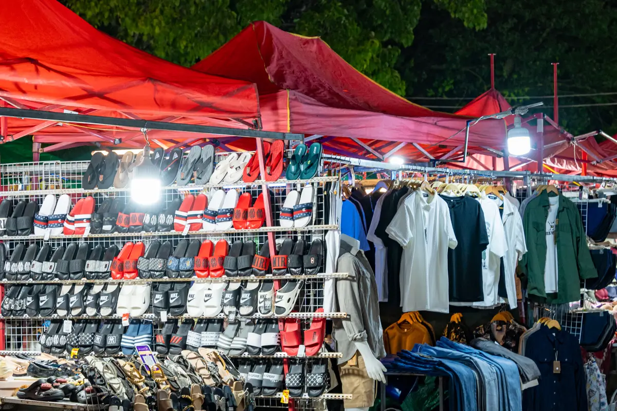 ตลาดกลางคืน
