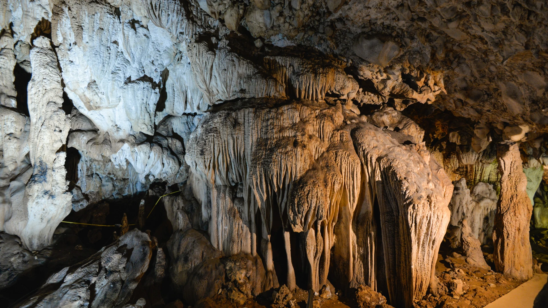 Explore various unique formations in Tham NangFa