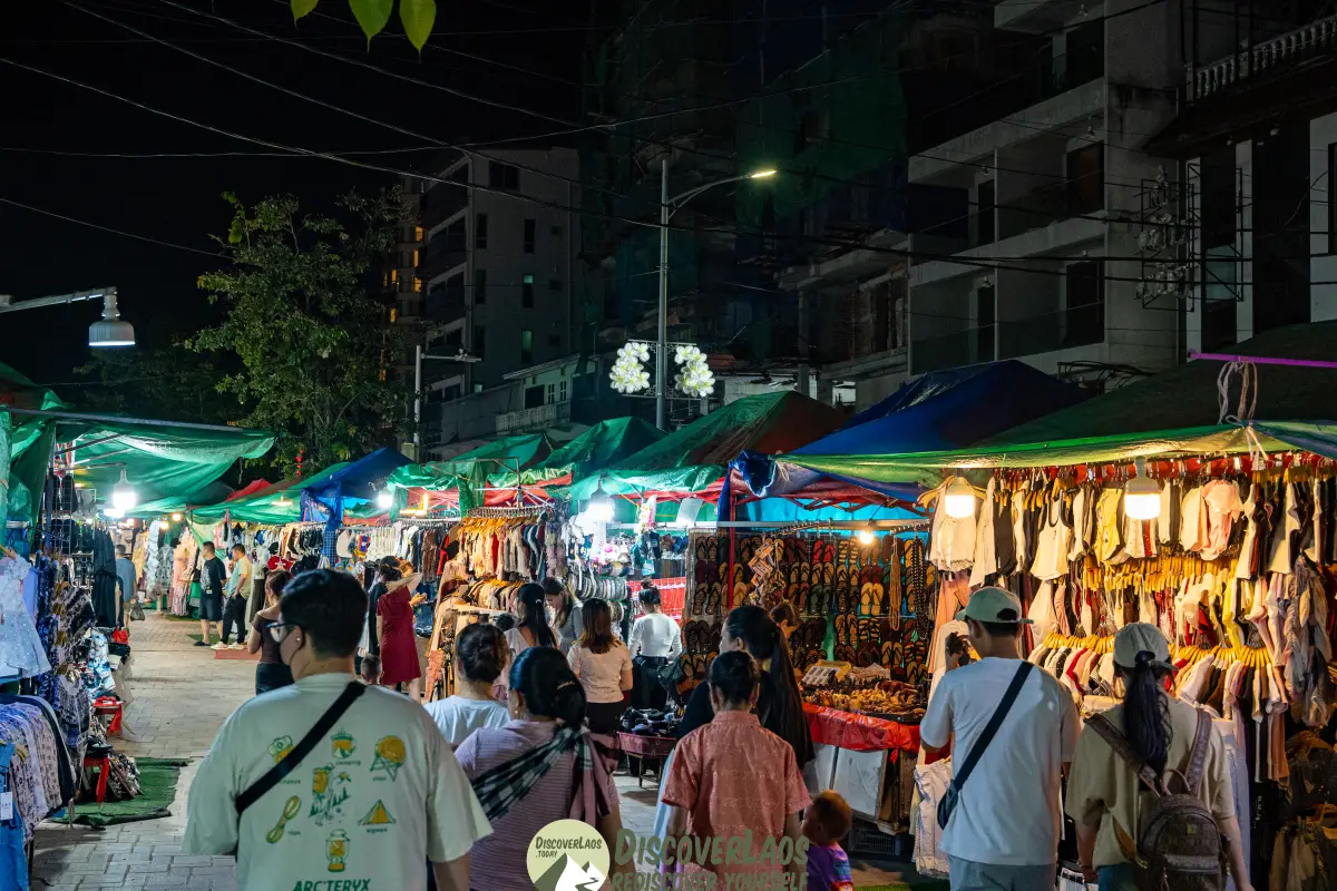 ตลาดกลางคืน
