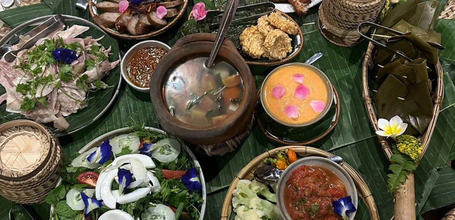 Taste & Create: Market Tour, Lao Cooking Class & Whiskey Village
