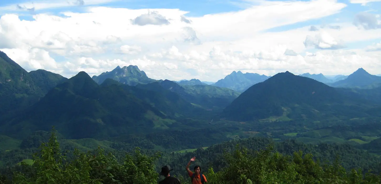 Half-Day Scenic Mountain Trek in Nong Khiaw