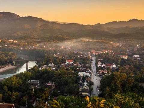 ປີ້ຍົນ ແລະ ທີ່ພັກ - ຫຼວງພະບາງ 4 ມື້ 3 ຄືນ ກັບການບິນລາວ ປີ້ຍົນ ແລະ ທີ່ພັກ - ຫຼວງພະບາງ 4 ມື້ 3 ຄືນ ກັບການບິນລາວ