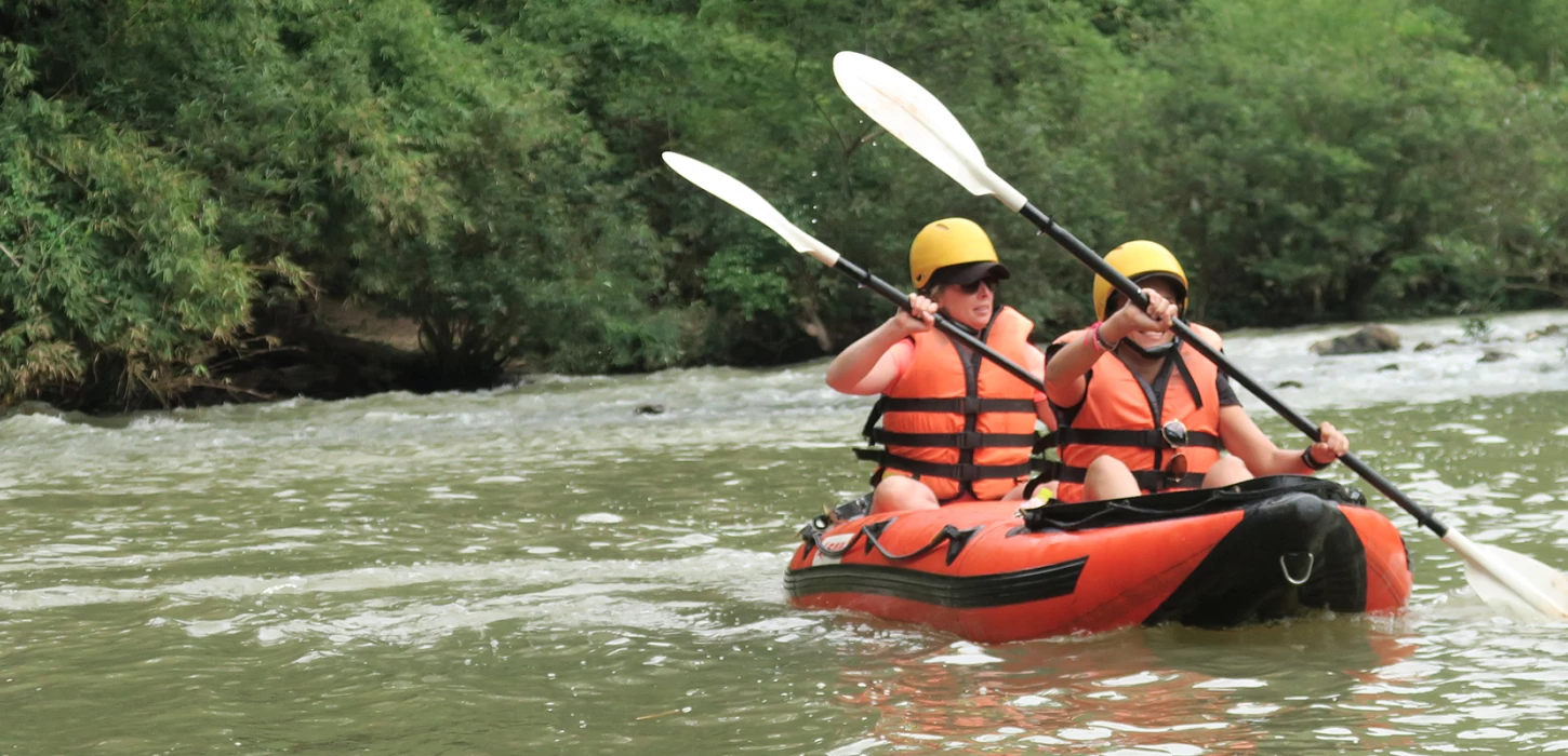 รวมการผจญภัย 1 – พายเรือคายัคและเดินป่าในอุทยานแห่งชาติน้ำหา