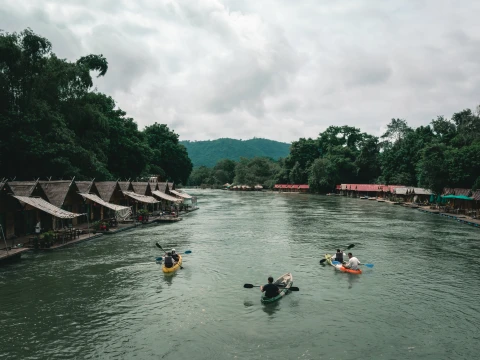 1-Hour Kayaking Experience on Nam Lik River in Meuang Feuang 1-Hour Kayaking Experience on Nam Lik River in Meuang Feuang