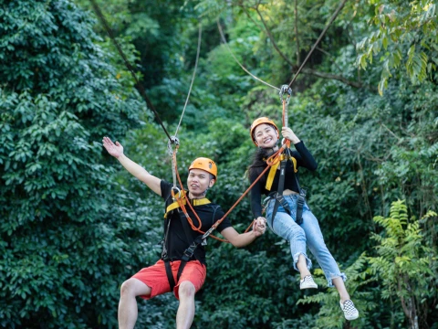 ขี่ซิปไลน์