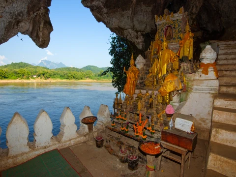 半日游到白嘴洞 (上午出发) 半日游到白嘴洞 (上午出发)