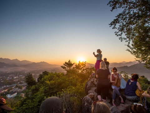 ໂປຮໂມຊັ່ນ ລາວທ່ຽວລາວກັບລາວສະກາຍເວ - ຫຼວງພະບາງ 4 ມື້ 3 ຄືນ ໂປຮໂມຊັ່ນ ລາວທ່ຽວລາວກັບລາວສະກາຍເວ - ຫຼວງພະບາງ 4 ມື້ 3 ຄືນ