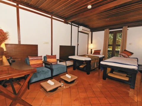 ເລີສະປາ ທີ່ໂຮງເເຮມສາມນາກາ