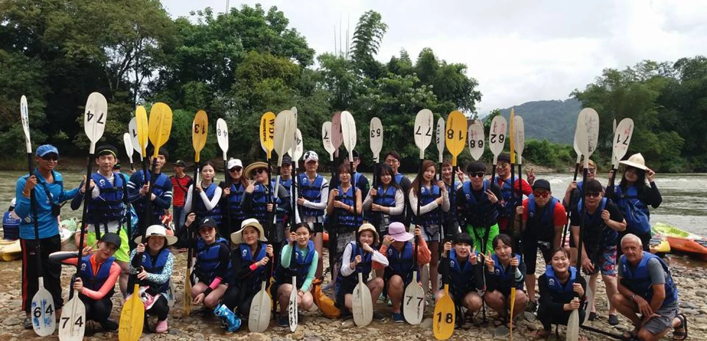 พายเรือคายัค > ถ้ำนางฟ้า > ล่องห่วงยางในถ้ำนอน > อาหารกลางวัน > โหนสลิง > พายเรือคายัค เต็มวัน