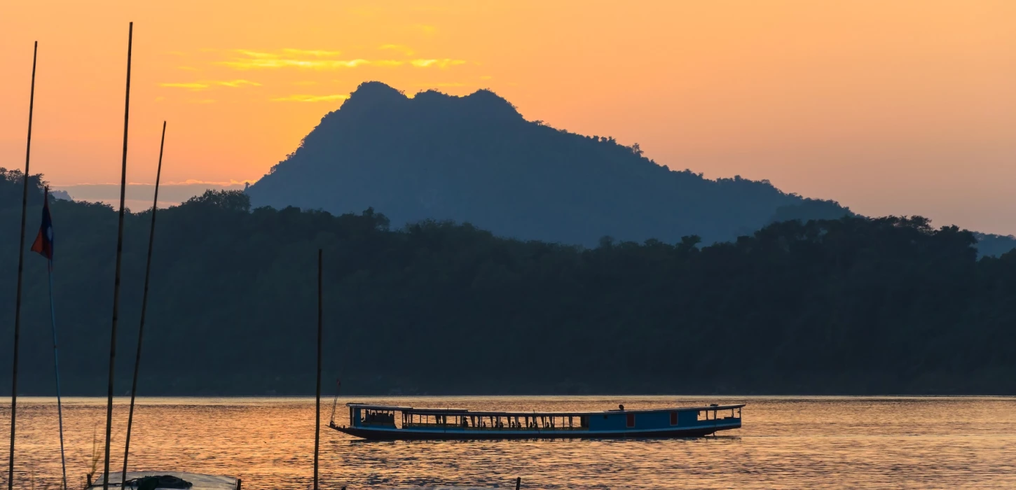 Private Sunset Cruise To Pak Ou Cave