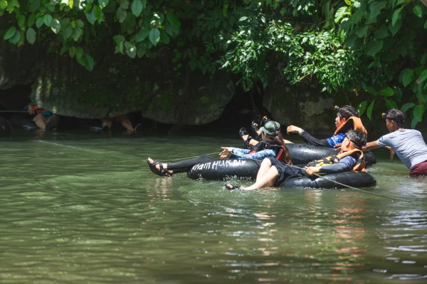 Half-Day Tubing inside Tham Nam Cave (Water Cave) in Vang Vieng