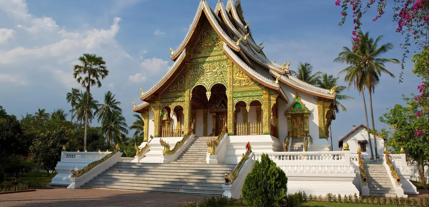 1 Day Biking to Pak Ou Caves & Mekong River Cruise